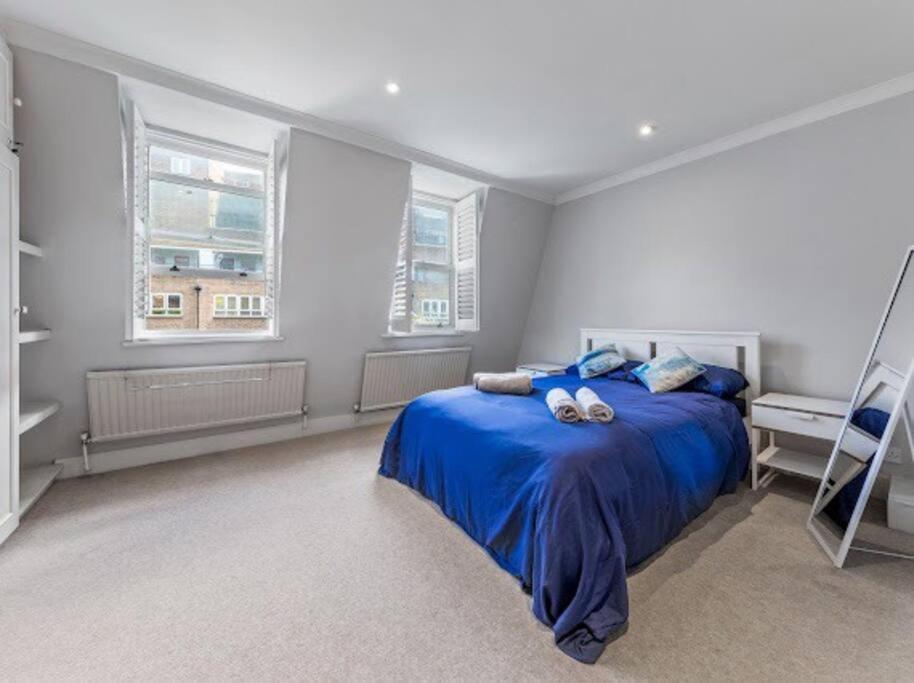 Villa Mews House West Ken à Londres Extérieur photo